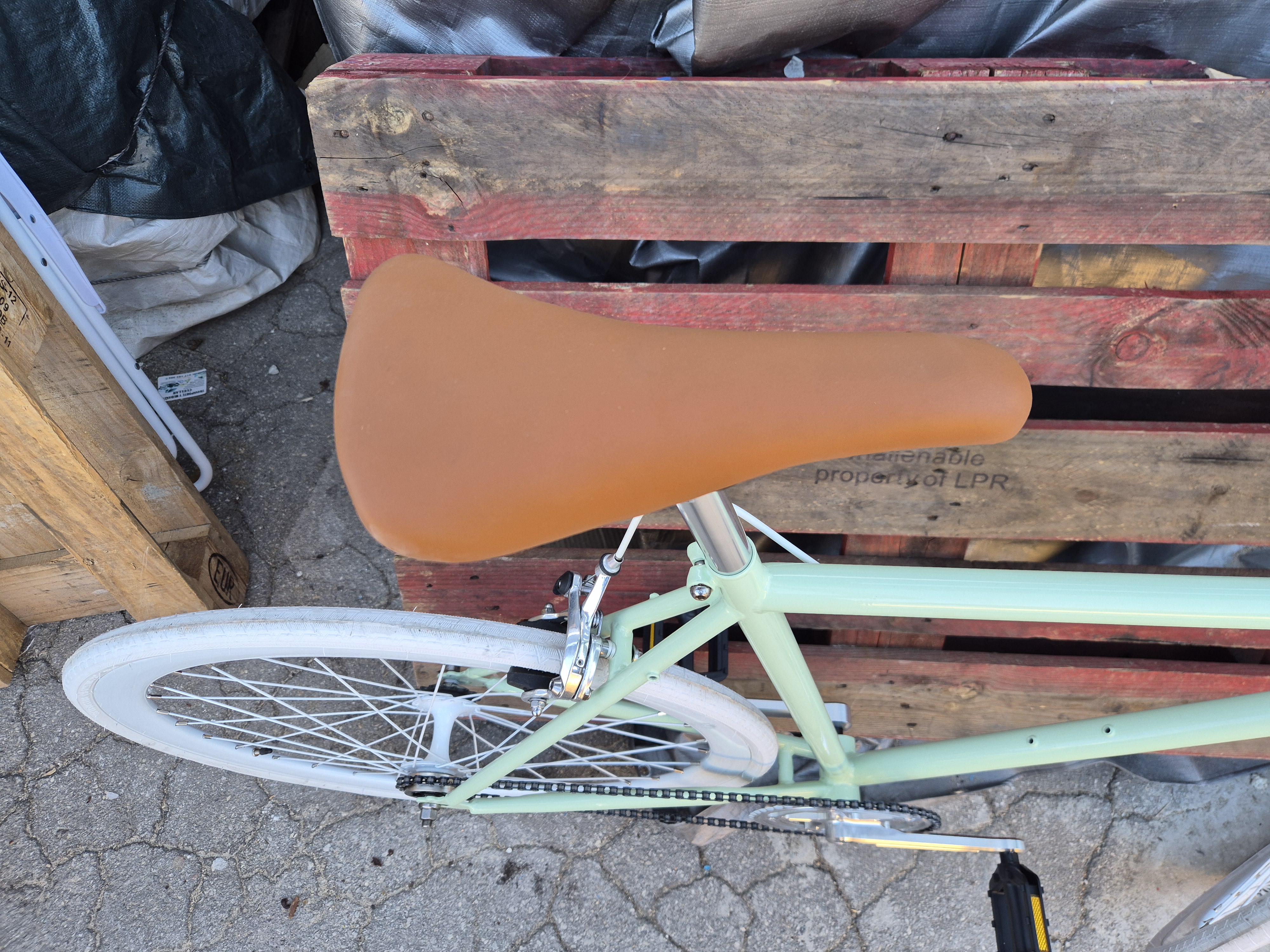 0202 bicicleta fixie verde ruedas blancas 168x100x36 1u